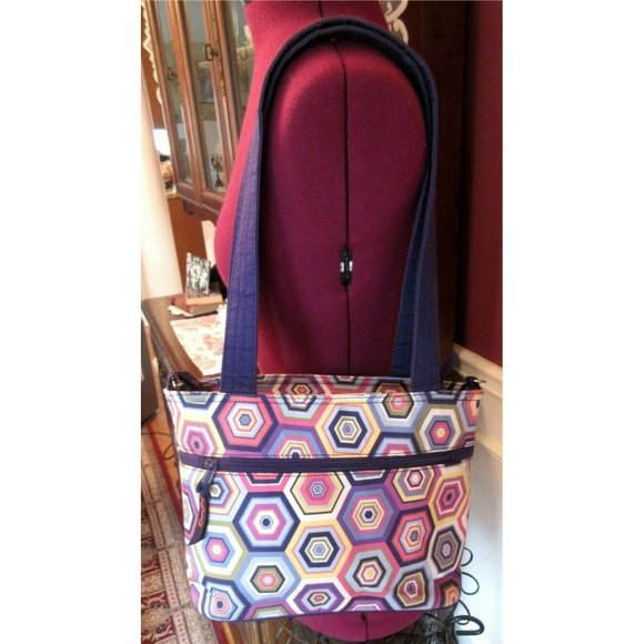 Donna Sharp Geometric Design Shoulder Bag Tote - Picture 1 of 7